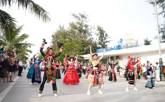 Nhiều hoạt động văn hoá đặc sắc, hấp dẫn trong mùa du lịch biển Sầm Sơn 2023