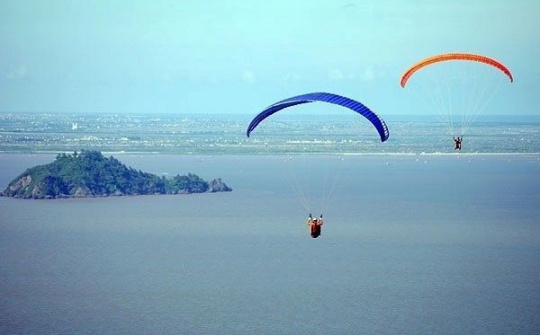 Chờ đón sự ấn tượng từ Festival dù lượn khai mạc lễ hội du lịch biển Hải Tiến năm 2023