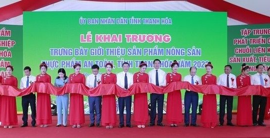 Thanh Hoá: Khai trương trưng bày và giới thiệu sản phẩm nông sản, thực phẩm an toàn năm 2022