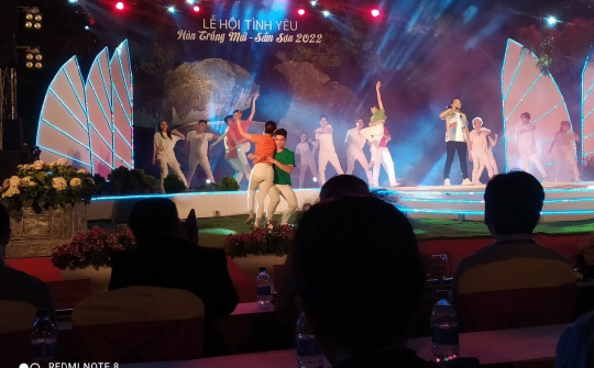 Tưng bừng Lễ hội Tình yêu - Hòn Trống Mái Sầm Sơn năm 2022