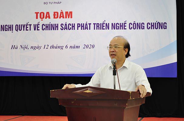 Tháo gỡ khó khăn, vướng mắc cho hoạt động công chứng