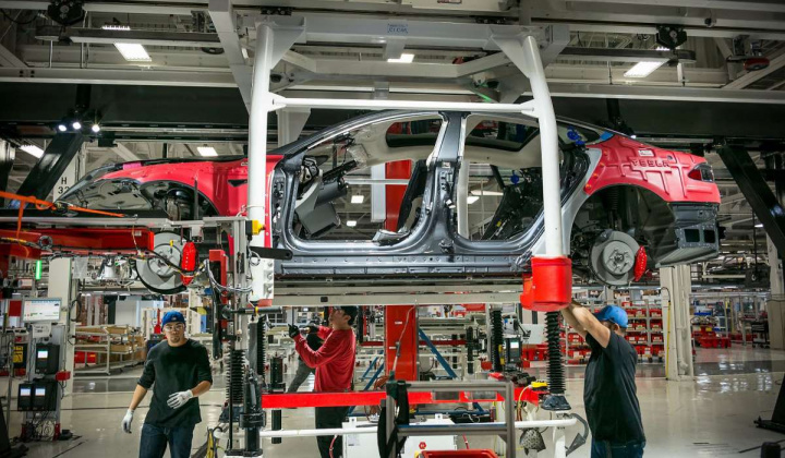 Phục hồi kinh tế sau tác động của đại dịch COVID-19: Kinh nghiệm quốc tế và bài học cho Việt Nam *