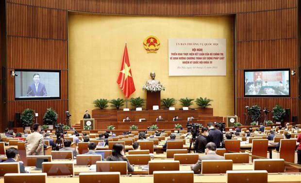 Chống tiêu cực ngay trong xây dựng pháp luật, tuyệt đối không để "tham nhũng chính sách"