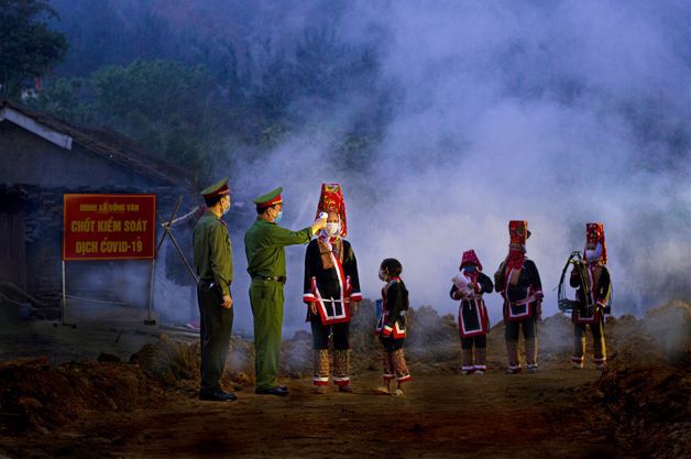 Vạch trần những thủ đoạn xuyên tạc sai sự thật về công cuộc phòng, chống đại dịch COVID-19 của Việt Nam