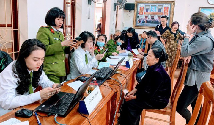 Kiên quyết xử lý sai phạm trong cấp căn cước công dân