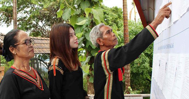 Những vấn đề thực tiễn khi tiếp xúc cử tri vận động bầu cử