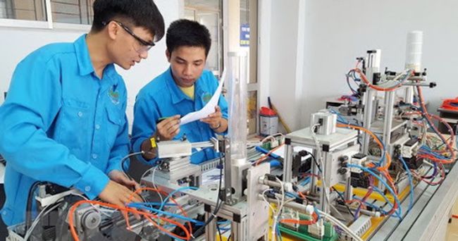 Quy định về công tác tư vấn hướng nghiệp, việc làm và hỗ trợ khởi nghiệp cho học sinh, sinh viên