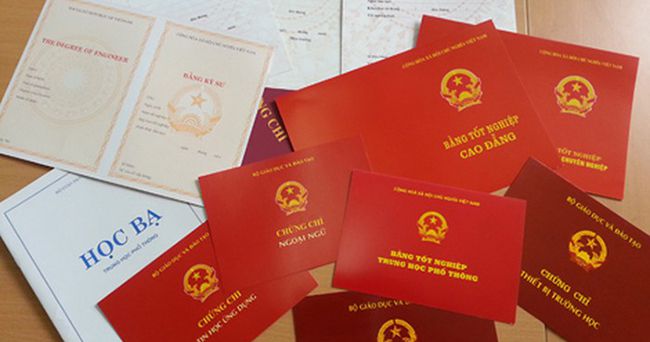 Gian lận trong thi cử là hệ quả của tệ nạn "Học giả bằng thật"