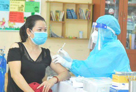 TPHCM: 78,9% người trên 18 tuổi đã được tiêm vaccine phòng COVID-19