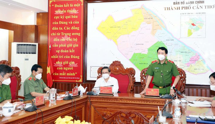 Tăng cường ứng dụng các giải pháp công nghệ vào truy vết dịch tễ