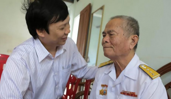 Người về từ trận đánh tàu Maddox