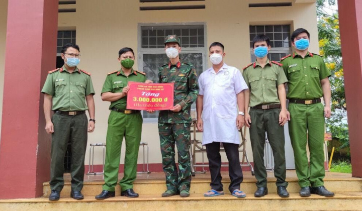 Tuổi trẻ Phòng Cảnh sát hình sự Công an tỉnh Đắk Nông chung tay cùng lực lượng tuyến đầu  chống dịch