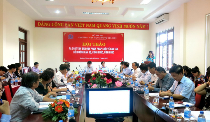 Hoàn thiện pháp luật về đào tạo, bồi dưỡng công chức ở Việt Nam
