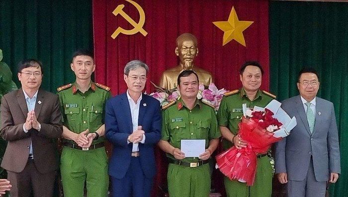 Lâm Đồng: Khen thưởng đột xuất Đội Cảnh sát Hình sự, Công an Tp.Đà Lạt