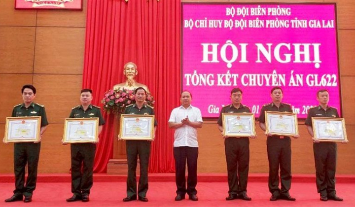 Gia Lai: Trao bằng khen cho các tập thể, cá nhân có thành tích xuất sắc trong chuyên án GL622