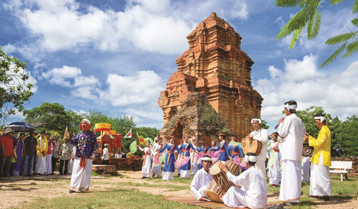 Phổ biến pháp luật cho đồng bào dân tộc thiểu số trên địa bàn tỉnh Bình Thuận và giải pháp hoàn thiện