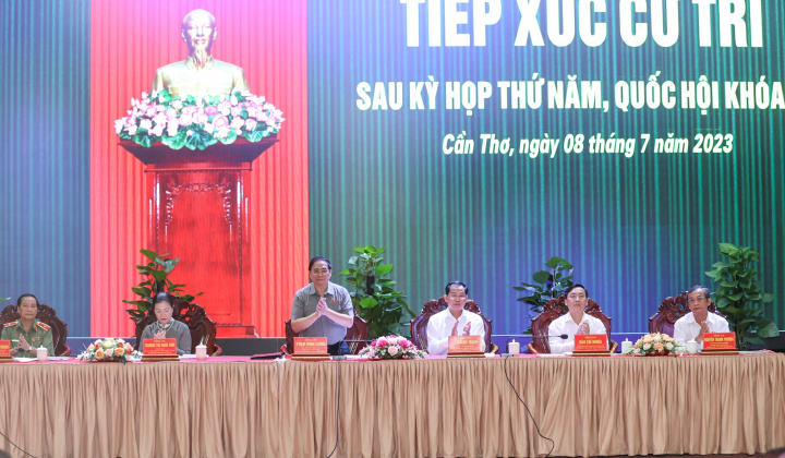 Thủ tướng Phạm Minh Chính tiếp xúc cử tri TP. Cần Thơ