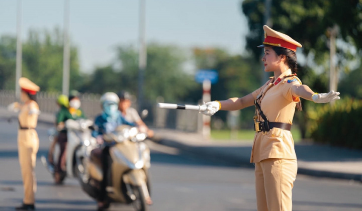 Kiên trì xây dựng văn hoá giao thông an toàn