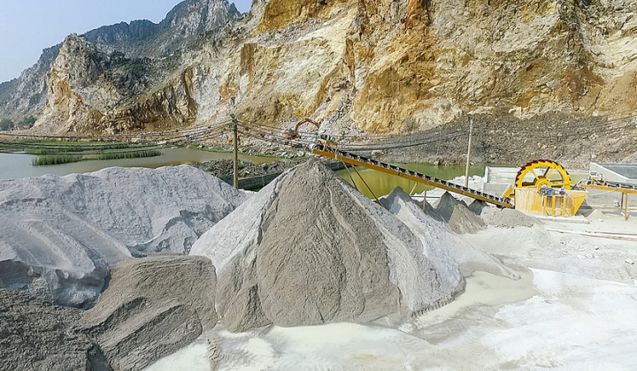 Thủ tướng Chính phủ trả lời chất vấn về giải pháp sử dụng cát nhân tạo thay thế cát tự nhiên trong dự án giao thông