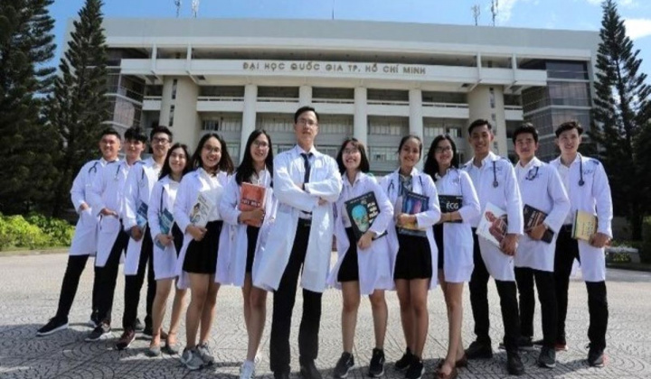 Thành lập Trường Đại học Khoa học Sức khoẻ