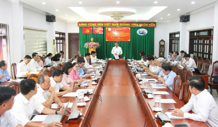 Chủ tịch UBND TP.HCM làm việc với TP Thủ Đức về giải ngân dự án đường Vành Đai 2