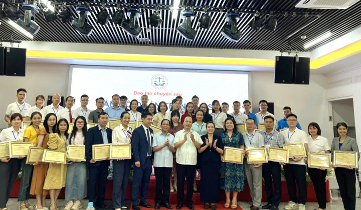 Viện Chính sách, Pháp luật và Quản lý tăng cường các hoạt động phổ biến kiến thức