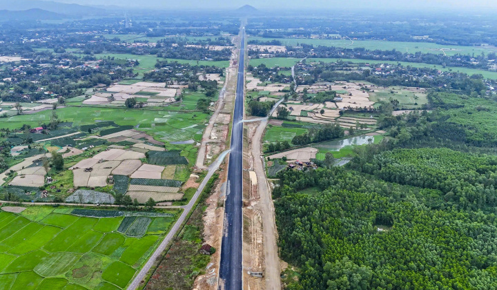 Đẩy nhanh tiến độ 4 dự án cao tốc Bắc – Nam, bảo đảm hoàn thành đúng dịp 19/12/2025