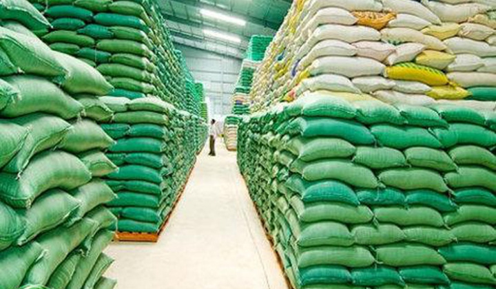 Tăng cường công tác quản lý và sử dụng hàng dự trữ quốc gia để hỗ trợ, ứng phó mưa, lũ