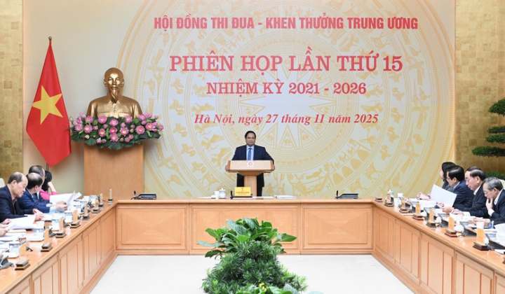 Tôn vinh kịp thời những trường hợp xả thân, cống hiến vì nhân dân, vì đồng đội, vì đất nước