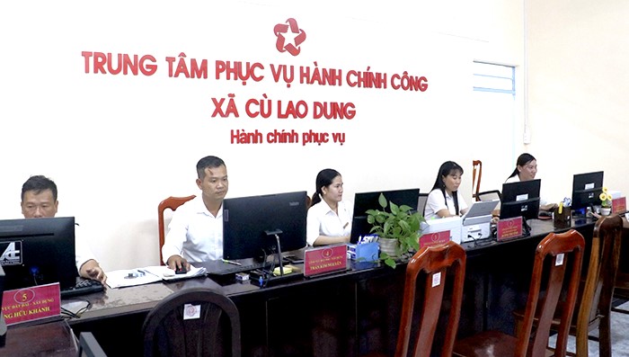 Quy chế làm việc mẫu của Ủy ban nhân dân xã, phường, đặc khu