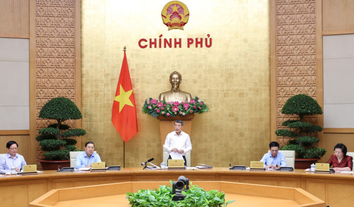 Bắt tay ngay vào công việc, xử lý hiệu quả các nhiệm vụ vừa cấp bách, vừa lâu dài