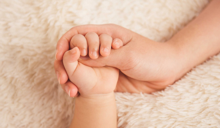 Chính phủ thông qua 3 chính sách của Luật Nuôi con nuôi (sửa đổi)