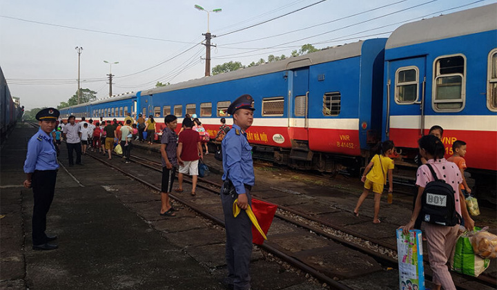 Chính thức mở bán vé tàu thống nhất giai đoạn hè