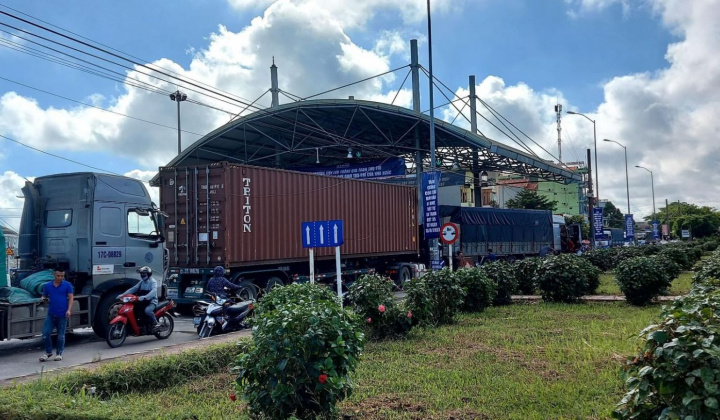 Tài xế lại phản đối thu phí BOT Kiến Xương