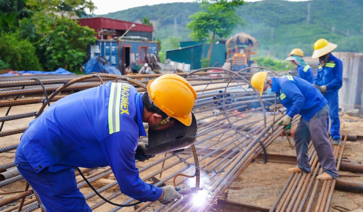 “Bão giá” trên công trường cao tốc Bắc – Nam: Kỳ 5: Bộ Xây dựng lên tiếng