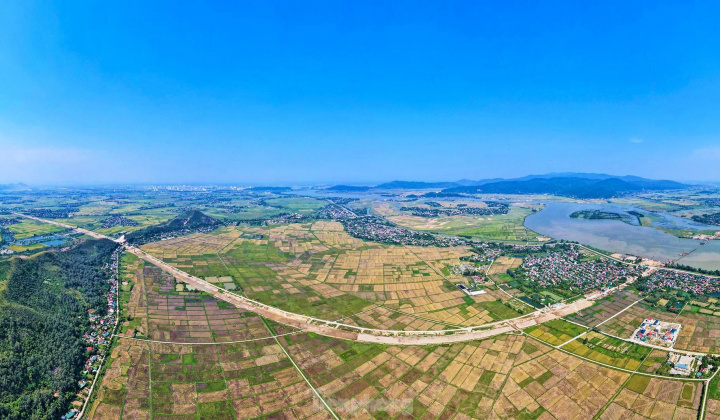 Cao tốc Diễn Châu – Bãi Vọt: Chậm một ngày, Chủ đầu tư trả lãi 1 tỷ đồng