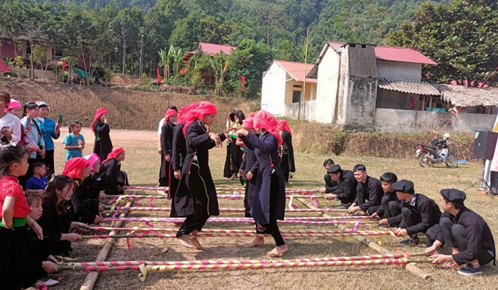 Văn Yên (Yên Bái): Rộn ràng ngày hội đại đoàn kết tại khu dân cư