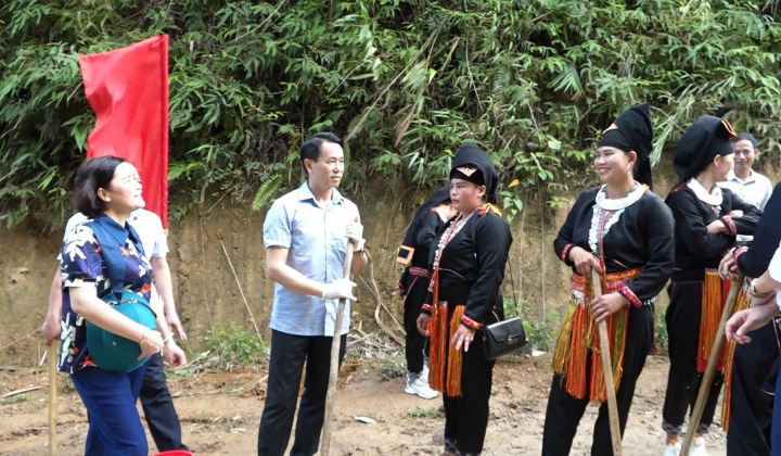 Đảng bộ huyện Văn Yên (Yên Bái): Học Bác mỗi ngày