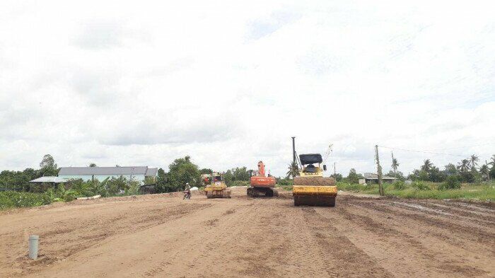 Chậm tiến độ cao tốc Mỹ Thuận - Cần Thơ, hai nhà thầu bị cảnh cáo