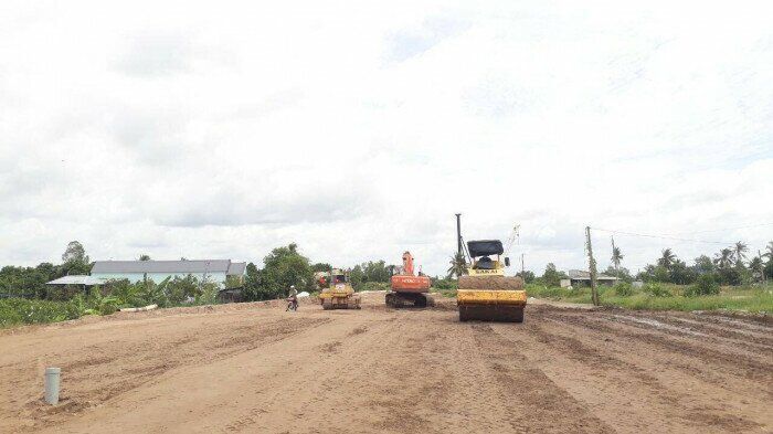 Chậm tiến độ cao tốc Mỹ Thuận - Cần Thơ, hai nhà thầu bị cảnh cáo