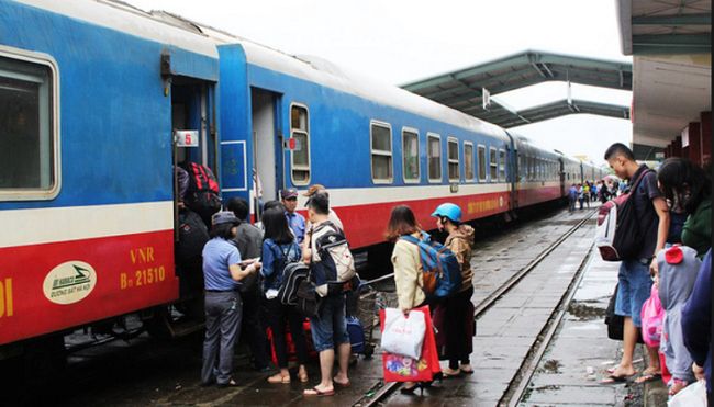 Đường sắt chạy 22 đôi tàu phục vụ nhu cầu đi lại của nhân dân Tết Nguyên đán Quý Mão 2023