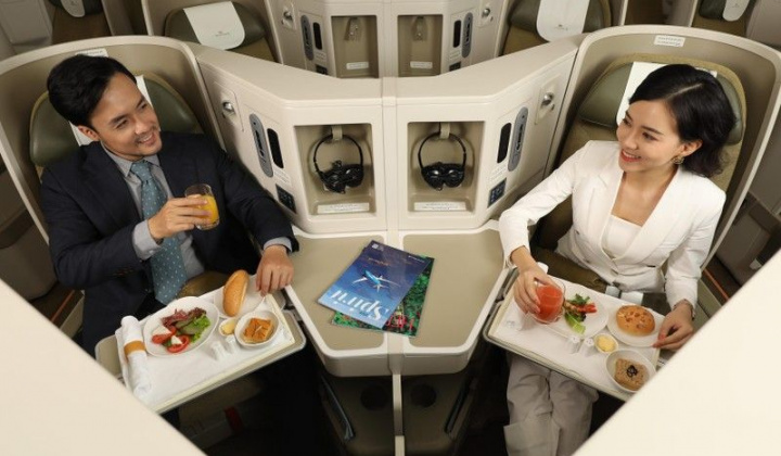 Vietnam Airlines tung nhiều ưu đãi cho khách Phổ thông và Thương gia dịp cuối năm