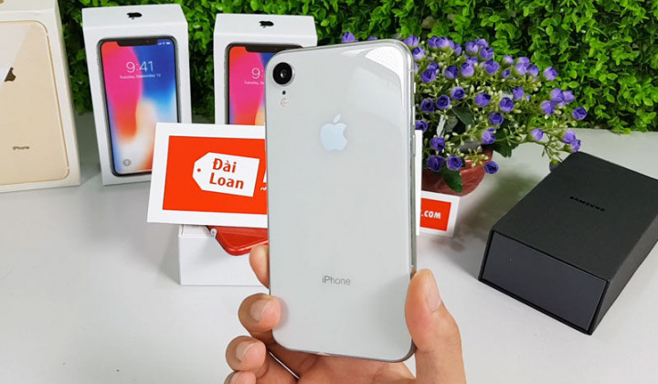 iPhone XR chưa mở bán, hàng nhái giá rẻ đã tràn lan
