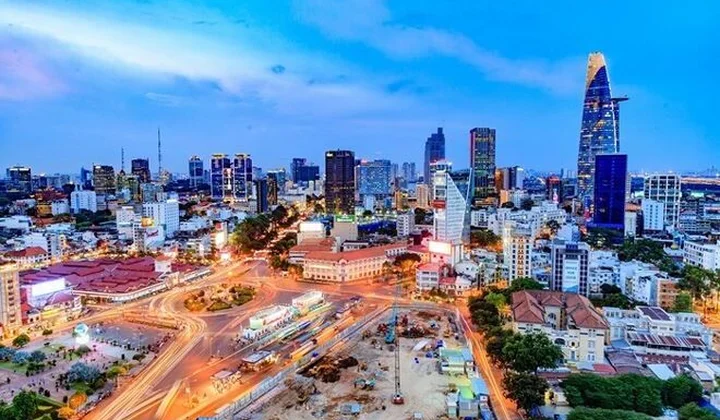 Kinh tế Việt Nam vẫn đang tiến lên phía trước