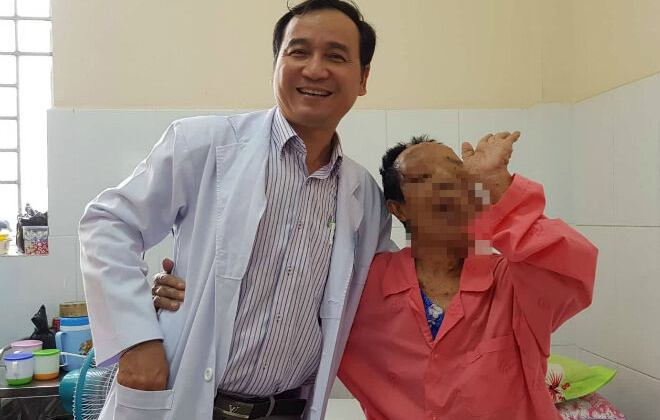 Bệnh nhân 'dù chết trên bàn mổ' cũng mong bác sĩ phẫu thuật