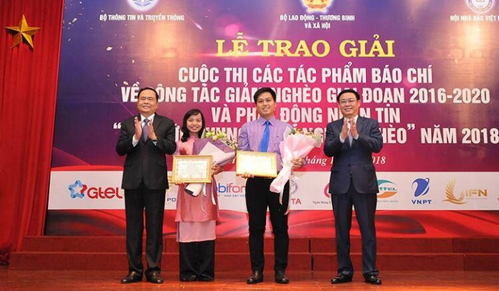 Trao giải thưởng Cuộc thi báo chí viết về công tác giảm nghèo lần thứ 2 năm 2018
