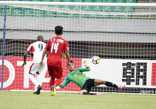 U19 Việt Nam 'khó trăm bề' trước trận đấu quyết định