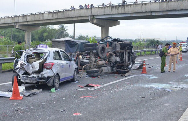 10 tháng đầu năm số vụ TNGT giảm 8,2%