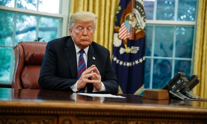 Tổng thống Trump và tướng lĩnh Mỹ nhận loạt thư nghi chứa chất kịch độc