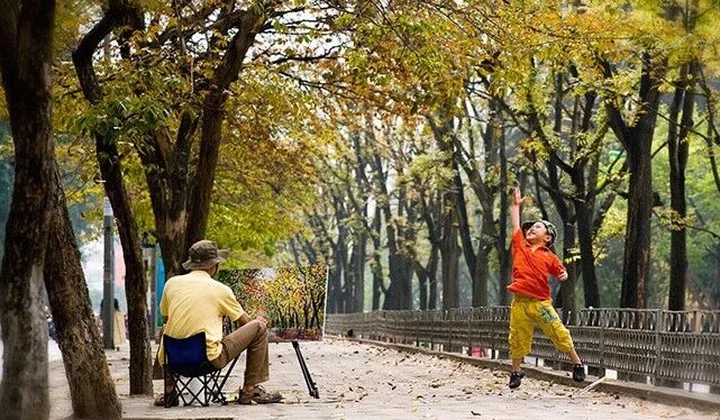 Dự báo thời tiết 5/10: Miền Bắc nắng hanh, miền Trung mưa rào